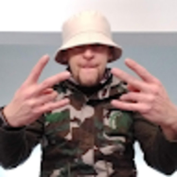 Meet your Posher, James - Picture 1 of 1